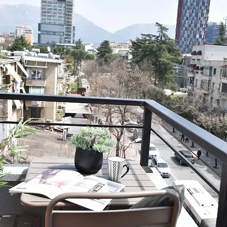 Urban Stay Tirana Deluxe Exterior photo